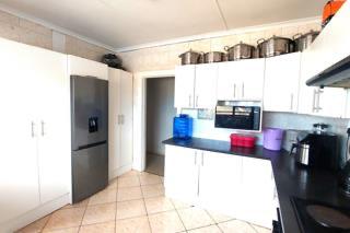 5 Bedroom Property for Sale in Amalinda Eastern Cape